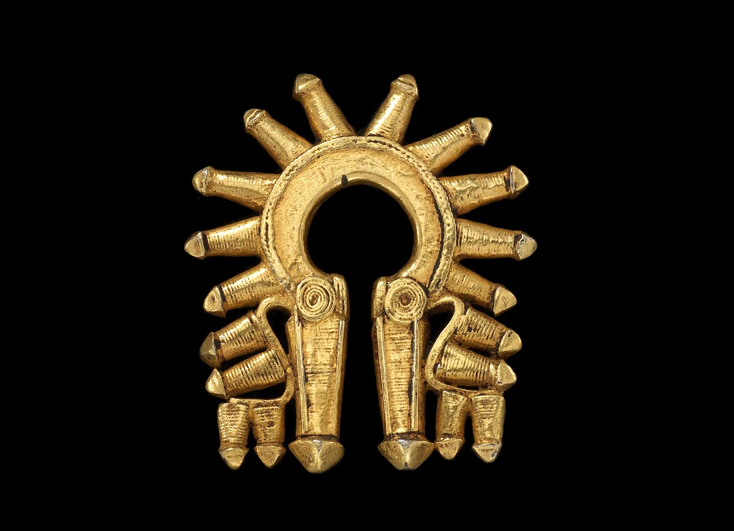 10370-man-s-earring-sitepal-sold-thomas-murray-asian-tribal-art